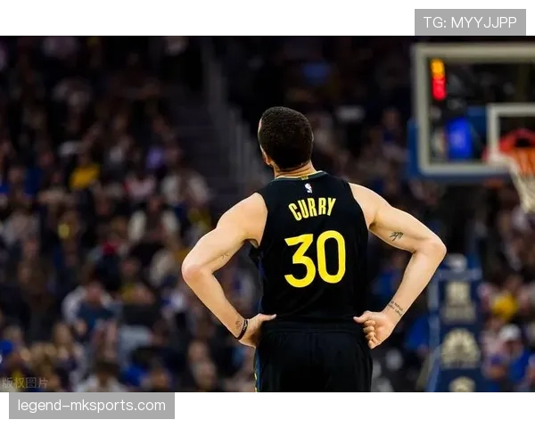 克莱·汤普森无球跑动提升三分效率拉开库里空间