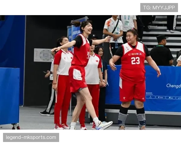 韩旭比赛像霸王，生活照像爱买小饰品的闺蜜，怀疑她真有两副身份